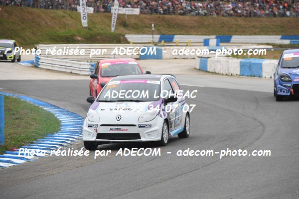 http://v2.adecom-photo.com/images//1.RALLYCROSS/2023/22_RALLYCROSS_MAYENNE_2023/TWINGO/LEFRANCOIS_Melanie/59A_3742.JPG
