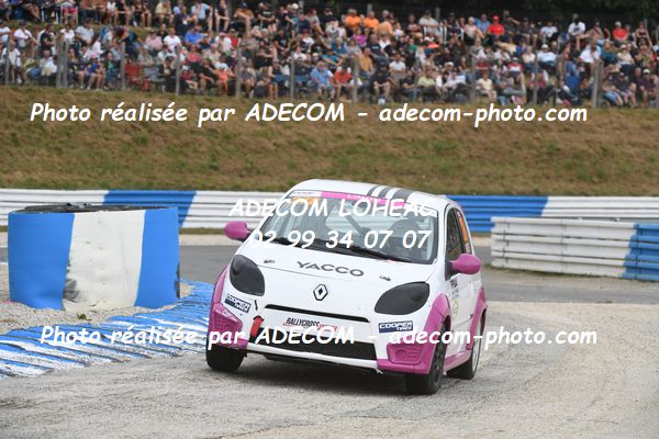 http://v2.adecom-photo.com/images//1.RALLYCROSS/2023/22_RALLYCROSS_MAYENNE_2023/TWINGO/LIMOU_Louise/59A_2965.JPG