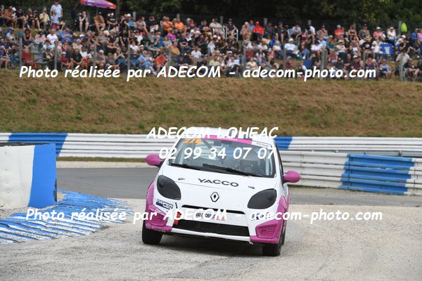 http://v2.adecom-photo.com/images//1.RALLYCROSS/2023/22_RALLYCROSS_MAYENNE_2023/TWINGO/LIMOU_Louise/59A_2982.JPG