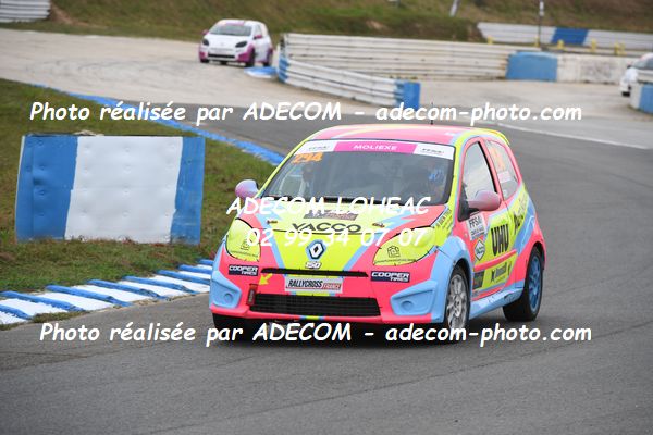 http://v2.adecom-photo.com/images//1.RALLYCROSS/2023/22_RALLYCROSS_MAYENNE_2023/TWINGO/MOLIEXE_Amelie/59A_3678.JPG