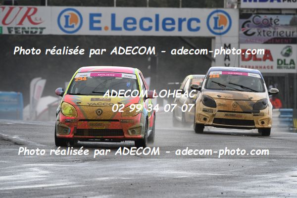 http://v2.adecom-photo.com/images//1.RALLYCROSS/2023/22_RALLYCROSS_MAYENNE_2023/TWINGO/MOLIEXE_Amelie/59A_4858.JPG