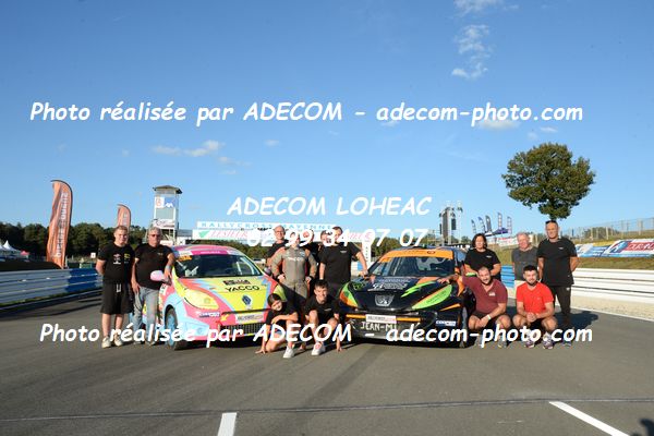 http://v2.adecom-photo.com/images//1.RALLYCROSS/2023/22_RALLYCROSS_MAYENNE_2023/TWINGO/MOLIEXE_Amelie/59E_0361.JPG