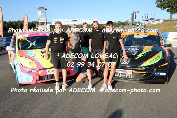 http://v2.adecom-photo.com/images//1.RALLYCROSS/2023/22_RALLYCROSS_MAYENNE_2023/TWINGO/MOLIEXE_Amelie/59E_0374.JPG