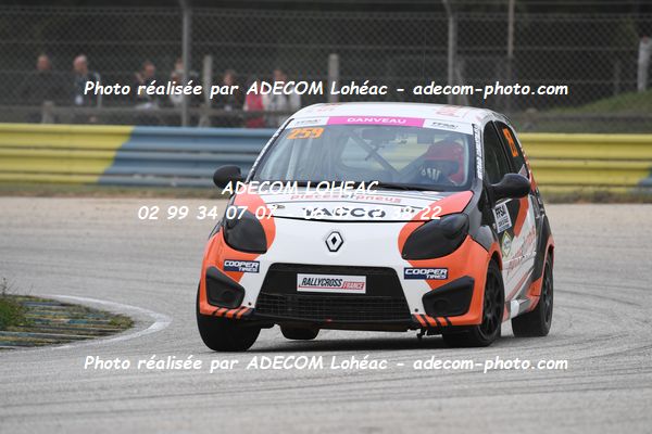 http://v2.adecom-photo.com/images//1.RALLYCROSS/2023/25_RALLYCROSS_DREUX_2023/TWINGO/DANVEAU_Chloe/65A_2838.JPG