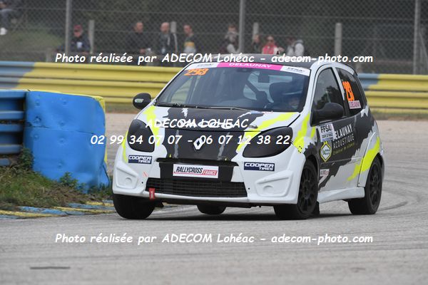 http://v2.adecom-photo.com/images//1.RALLYCROSS/2023/25_RALLYCROSS_DREUX_2023/TWINGO/DELAUNAY_Olympe/65A_2882.JPG