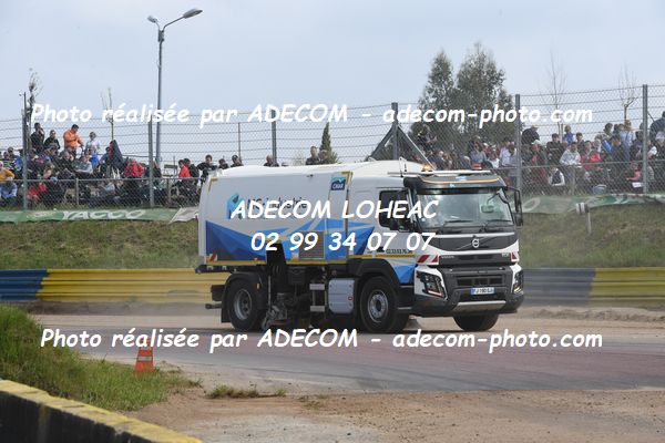 http://v2.adecom-photo.com/images//1.RALLYCROSS/2023/3_RALLYCROSS_LESSAY_2023/AMBIANCE_DIVERS/28A_9349.JPG