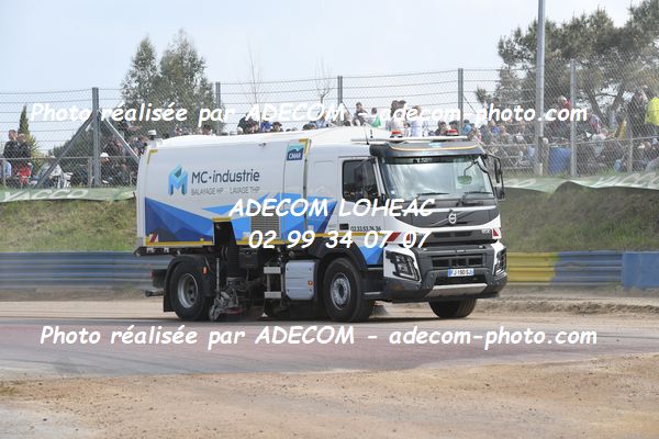 http://v2.adecom-photo.com/images//1.RALLYCROSS/2023/3_RALLYCROSS_LESSAY_2023/AMBIANCE_DIVERS/28A_9351.JPG