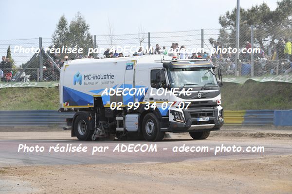 http://v2.adecom-photo.com/images//1.RALLYCROSS/2023/3_RALLYCROSS_LESSAY_2023/AMBIANCE_DIVERS/28A_9352.JPG