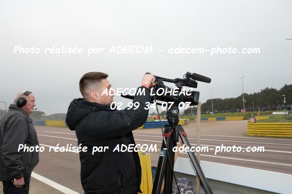 http://v2.adecom-photo.com/images//1.RALLYCROSS/2023/3_RALLYCROSS_LESSAY_2023/AMBIANCE_DIVERS/28E_2337.JPG