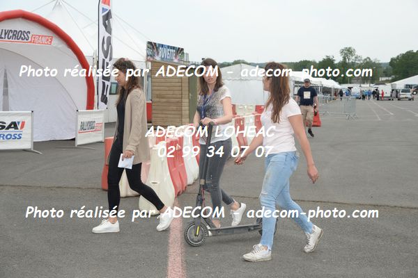 http://v2.adecom-photo.com/images//1.RALLYCROSS/2023/7_LEGENDS_FESTIVAL_LOHEAC_2023/AMBIANCE_DIVERS/38E_4051.JPG