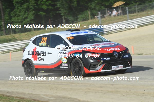 http://v2.adecom-photo.com/images//1.RALLYCROSS/2023/8_RALLYCROSS_FALEYRAS_2023/CLIO/BENEZET_Andrea/33A_6759.JPG