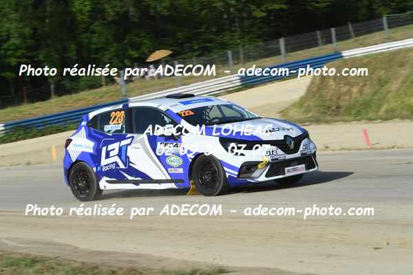 http://v2.adecom-photo.com/images//1.RALLYCROSS/2023/8_RALLYCROSS_FALEYRAS_2023/CLIO/LAUNAY_Marceau/33A_6743.JPG