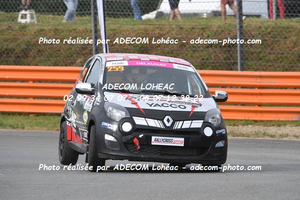 http://v2.adecom-photo.com/images//1.RALLYCROSS/2024/RALLLYCROSS_KERLABO_2024/FEMININE_FFSA_TWINGO/DELAUNAY_Audrey/09A_3216.JPG