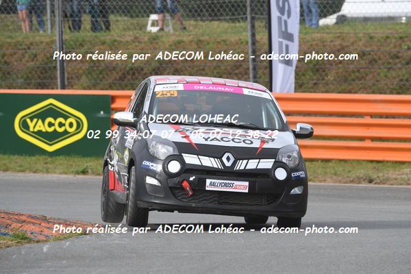 http://v2.adecom-photo.com/images//1.RALLYCROSS/2024/RALLLYCROSS_KERLABO_2024/FEMININE_FFSA_TWINGO/DELAUNAY_Audrey/09A_3243.JPG