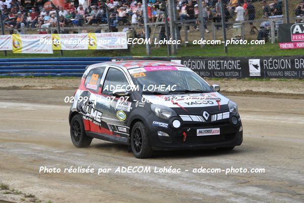 http://v2.adecom-photo.com/images//1.RALLYCROSS/2024/RALLLYCROSS_KERLABO_2024/FEMININE_FFSA_TWINGO/DELAUNAY_Audrey/09A_4289.JPG