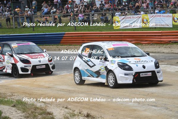 http://v2.adecom-photo.com/images//1.RALLYCROSS/2024/RALLLYCROSS_KERLABO_2024/FEMININE_FFSA_TWINGO/DELHOMMAIS_Carla/09A_4341.JPG