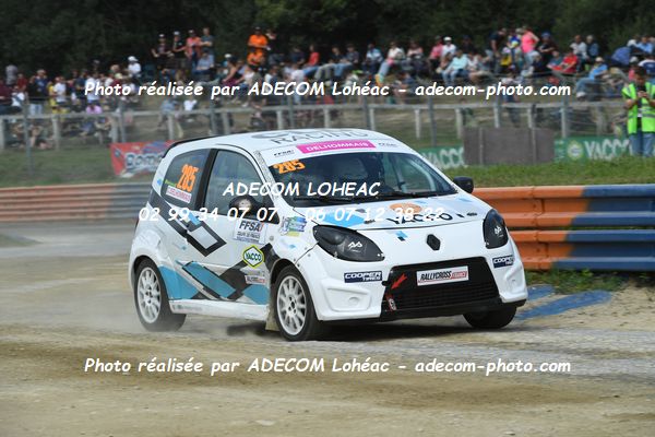 http://v2.adecom-photo.com/images//1.RALLYCROSS/2024/RALLLYCROSS_KERLABO_2024/FEMININE_FFSA_TWINGO/DELHOMMAIS_Carla/09A_5126.JPG