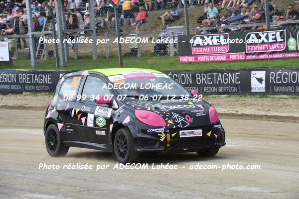 http://v2.adecom-photo.com/images//1.RALLYCROSS/2024/RALLLYCROSS_KERLABO_2024/FEMININE_FFSA_TWINGO/LEBOUTEILLER_Marine/09A_4270.JPG