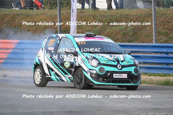 http://v2.adecom-photo.com/images//1.RALLYCROSS/2024/RALLLYCROSS_KERLABO_2024/FEMININE_FFSA_TWINGO/OLIVIER_Laurine/09A_2562.JPG