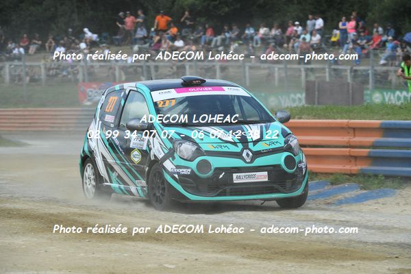 http://v2.adecom-photo.com/images//1.RALLYCROSS/2024/RALLLYCROSS_KERLABO_2024/FEMININE_FFSA_TWINGO/OLIVIER_Laurine/09A_5118.JPG