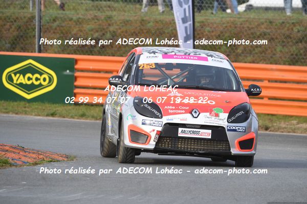 http://v2.adecom-photo.com/images//1.RALLYCROSS/2024/RALLLYCROSS_KERLABO_2024/FEMININE_FFSA_TWINGO/POTTIER_Louna/09A_2559.JPG