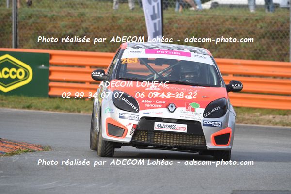 http://v2.adecom-photo.com/images//1.RALLYCROSS/2024/RALLLYCROSS_KERLABO_2024/FEMININE_FFSA_TWINGO/POTTIER_Louna/09A_2560.JPG