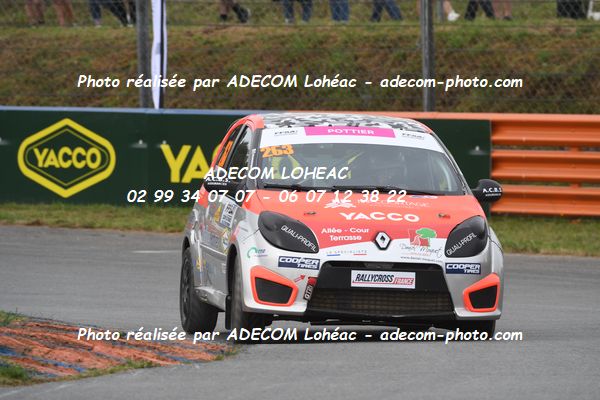 http://v2.adecom-photo.com/images//1.RALLYCROSS/2024/RALLLYCROSS_KERLABO_2024/FEMININE_FFSA_TWINGO/POTTIER_Louna/09A_3286.JPG