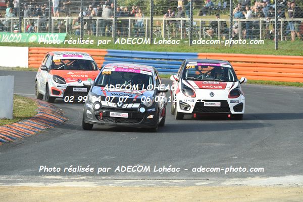 http://v2.adecom-photo.com/images//1.RALLYCROSS/2024/RALLLYCROSS_KERLABO_2024/FEMININE_FFSA_TWINGO/POTTIER_Louna/09A_5500.JPG