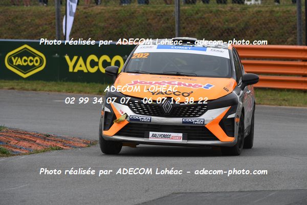 http://v2.adecom-photo.com/images//1.RALLYCROSS/2024/RALLLYCROSS_KERLABO_2024/JUNIOR_FFSA_CLIO/LUMET_Valentin/09A_3313.JPG