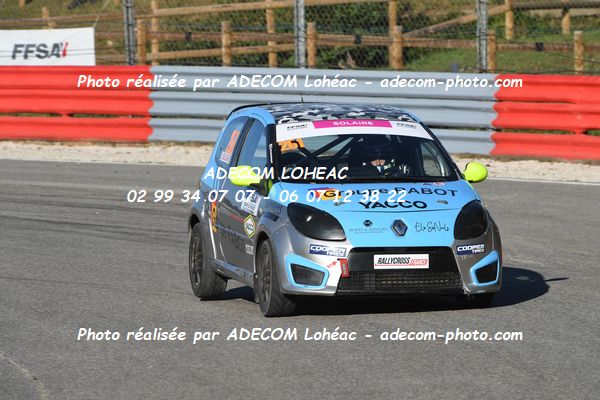 http://v2.adecom-photo.com/images//1.RALLYCROSS/2024/RALLYCROSS_ESSAY_2024/FEMININE_FFSA_TWINGO/SOLAIRE_Laura/22A_3153.JPG