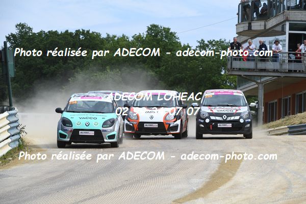 http://v2.adecom-photo.com/images//1.RALLYCROSS/2024/RALLYCROSS_FALEYRAS_2024/FEMININE_FFSA_TWINGO/DANVEAU_Chloe/96A_3947.JPG