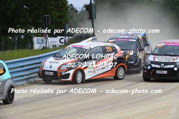 http://v2.adecom-photo.com/images//1.RALLYCROSS/2024/RALLYCROSS_FALEYRAS_2024/FEMININE_FFSA_TWINGO/DELAUNAY_Audrey/96A_3954.JPG