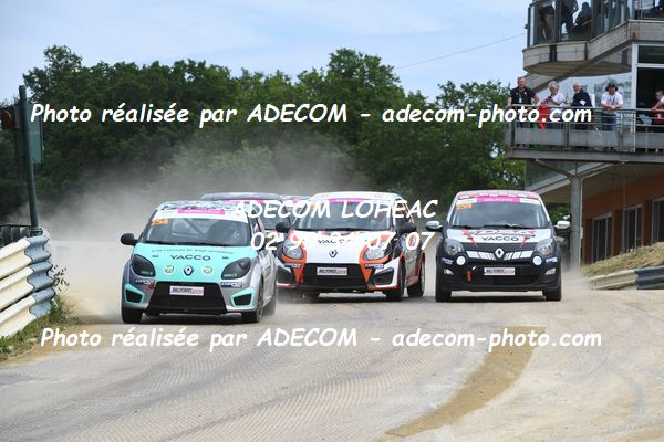 http://v2.adecom-photo.com/images//1.RALLYCROSS/2024/RALLYCROSS_FALEYRAS_2024/FEMININE_FFSA_TWINGO/SEIGNARD_Melanie/96A_3948.JPG