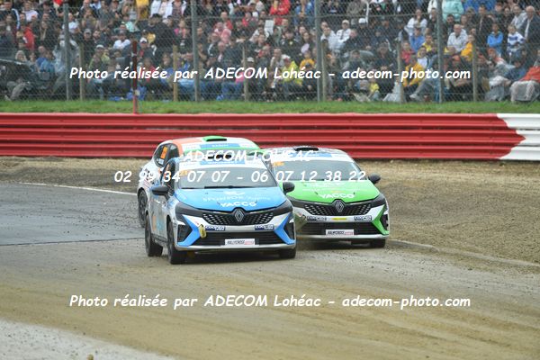 http://v2.adecom-photo.com/images//1.RALLYCROSS/2024/RALLYCROSS_LOHEAC_2024/JUNIOR_FFSA_CLIO/GOUESBET_Kelig/13A_9126.JPG