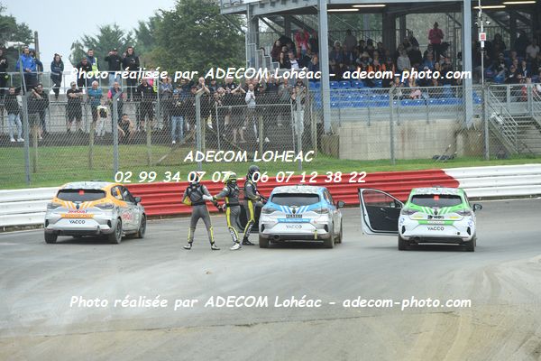 http://v2.adecom-photo.com/images//1.RALLYCROSS/2024/RALLYCROSS_LOHEAC_2024/JUNIOR_FFSA_CLIO/GOUESBET_Kelig/13A_9442.JPG