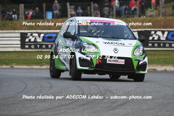 http://v2.adecom-photo.com/images//1.RALLYCROSS/2024/RALYYCROSS_MAYENNE_2024/FEMININE_FFSA_TWINGO/CARADEUX_Maeva/18A_6574.JPG
