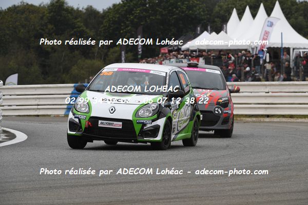 http://v2.adecom-photo.com/images//1.RALLYCROSS/2024/RALYYCROSS_MAYENNE_2024/FEMININE_FFSA_TWINGO/CARADEUX_Maeva/18A_7210.JPG
