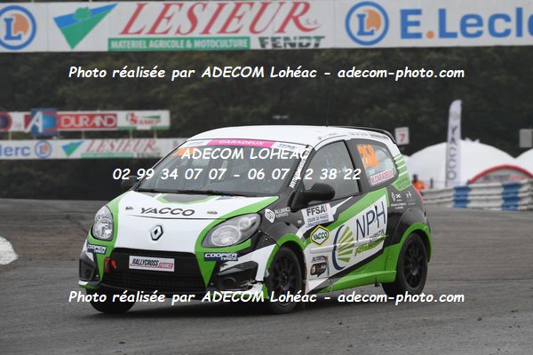 http://v2.adecom-photo.com/images//1.RALLYCROSS/2024/RALYYCROSS_MAYENNE_2024/FEMININE_FFSA_TWINGO/CARADEUX_Maeva/18A_8827.JPG