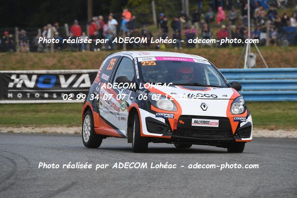 http://v2.adecom-photo.com/images//1.RALLYCROSS/2024/RALYYCROSS_MAYENNE_2024/FEMININE_FFSA_TWINGO/DANVEAU_Chloe/18A_6555.JPG