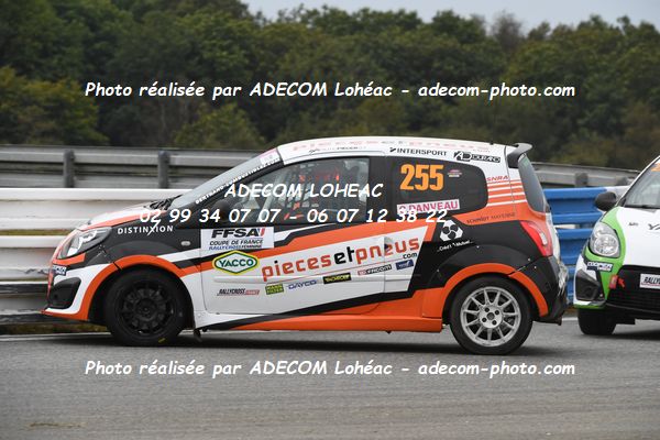 http://v2.adecom-photo.com/images//1.RALLYCROSS/2024/RALYYCROSS_MAYENNE_2024/FEMININE_FFSA_TWINGO/DANVEAU_Chloe/18A_7201.JPG