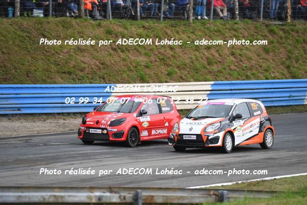 http://v2.adecom-photo.com/images//1.RALLYCROSS/2024/RALYYCROSS_MAYENNE_2024/FEMININE_FFSA_TWINGO/DANVEAU_Chloe/18A_9215.JPG