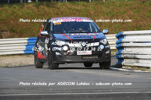 http://v2.adecom-photo.com/images//1.RALLYCROSS/2024/RALYYCROSS_MAYENNE_2024/FEMININE_FFSA_TWINGO/DELAUNAY_Audrey/18A_6004.JPG