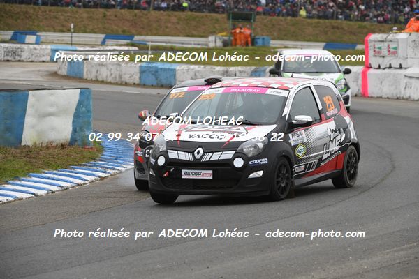 http://v2.adecom-photo.com/images//1.RALLYCROSS/2024/RALYYCROSS_MAYENNE_2024/FEMININE_FFSA_TWINGO/DELAUNAY_Audrey/18A_7756.JPG