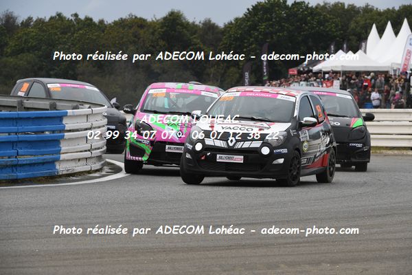 http://v2.adecom-photo.com/images//1.RALLYCROSS/2024/RALYYCROSS_MAYENNE_2024/FEMININE_FFSA_TWINGO/DIDELOT_Angelique/18A_7143.JPG