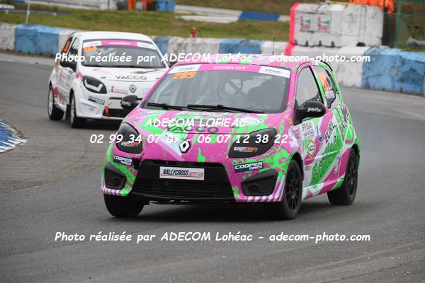 http://v2.adecom-photo.com/images//1.RALLYCROSS/2024/RALYYCROSS_MAYENNE_2024/FEMININE_FFSA_TWINGO/DIDELOT_Angelique/18A_7717.JPG