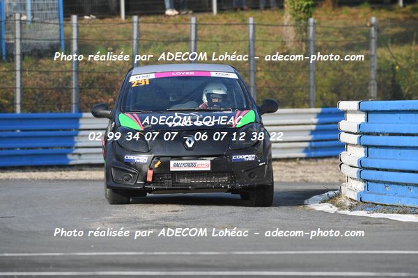 http://v2.adecom-photo.com/images//1.RALLYCROSS/2024/RALYYCROSS_MAYENNE_2024/FEMININE_FFSA_TWINGO/LOYER_Stephanie/18A_6041.JPG