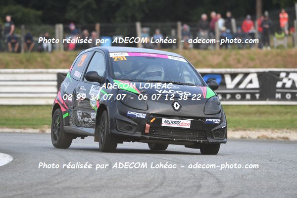 http://v2.adecom-photo.com/images//1.RALLYCROSS/2024/RALYYCROSS_MAYENNE_2024/FEMININE_FFSA_TWINGO/LOYER_Stephanie/18A_6569.JPG
