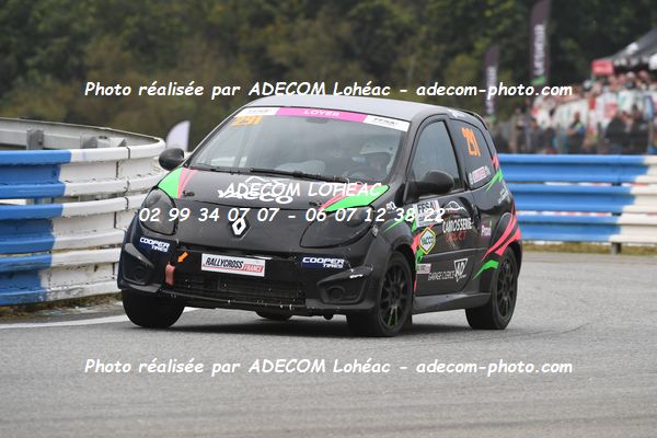http://v2.adecom-photo.com/images//1.RALLYCROSS/2024/RALYYCROSS_MAYENNE_2024/FEMININE_FFSA_TWINGO/LOYER_Stephanie/18A_7161.JPG