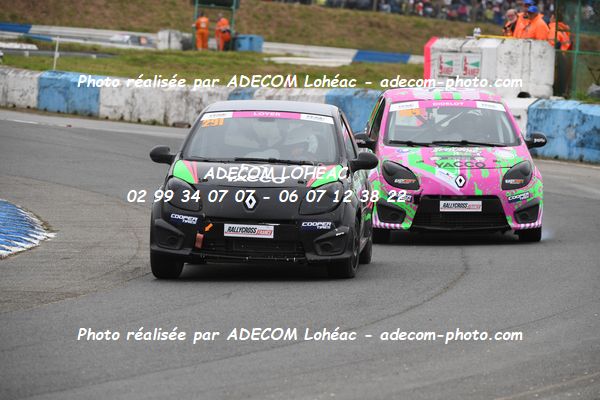 http://v2.adecom-photo.com/images//1.RALLYCROSS/2024/RALYYCROSS_MAYENNE_2024/FEMININE_FFSA_TWINGO/LOYER_Stephanie/18A_7715.JPG