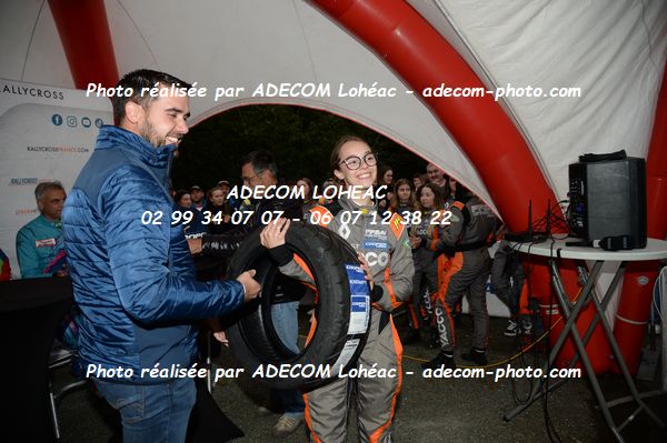 http://v2.adecom-photo.com/images//1.RALLYCROSS/2024/RALYYCROSS_MAYENNE_2024/FEMININE_FFSA_TWINGO/POTTIER_Louna/18E_6642.JPG